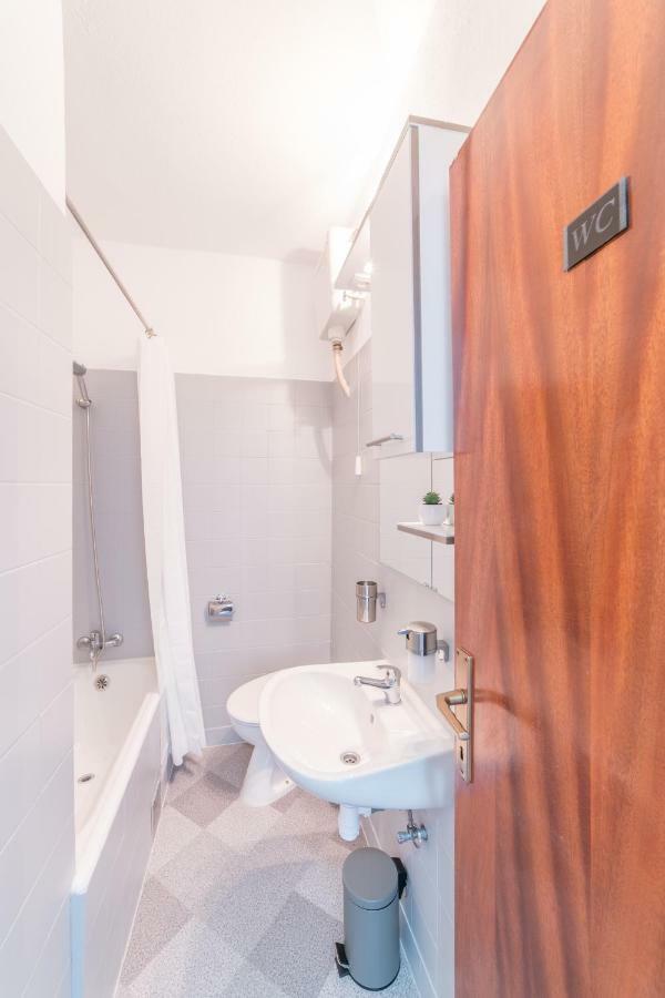 Guesthouse On The Beach Башка-Вода Екстер'єр фото